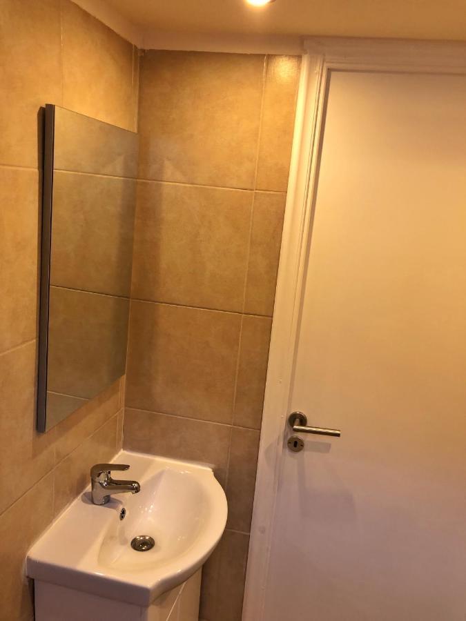 Argo Apartment 15Min From The Airport, 1Min From The Beach Artemis City Center 外观 照片