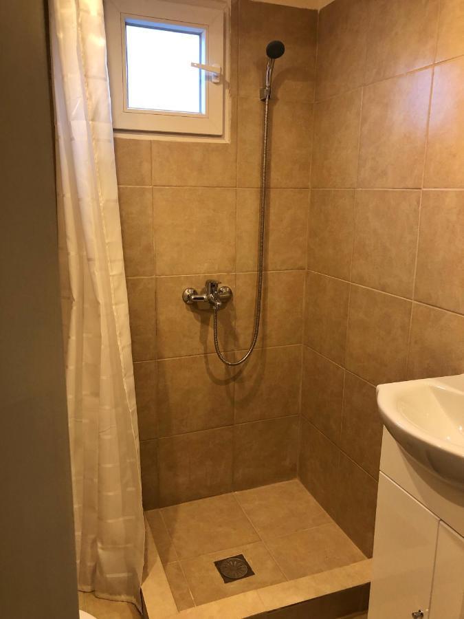 Argo Apartment 15Min From The Airport, 1Min From The Beach Artemis City Center 外观 照片